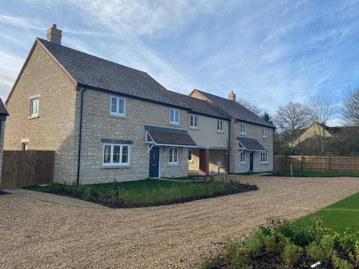 4 Freelands Gate, Witney, Oxfordshire Villa Esterno foto