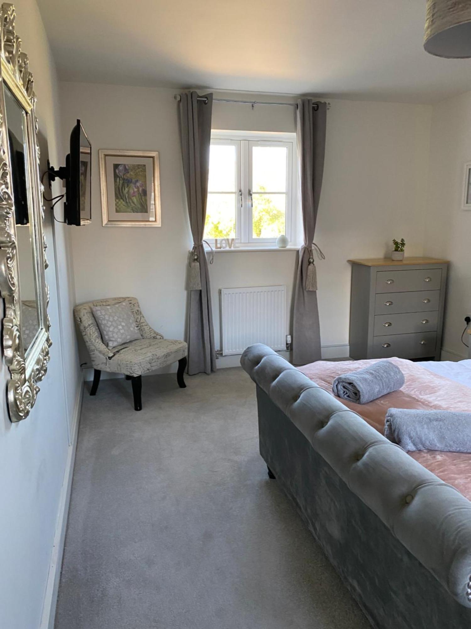 4 Freelands Gate, Witney, Oxfordshire Villa Esterno foto
