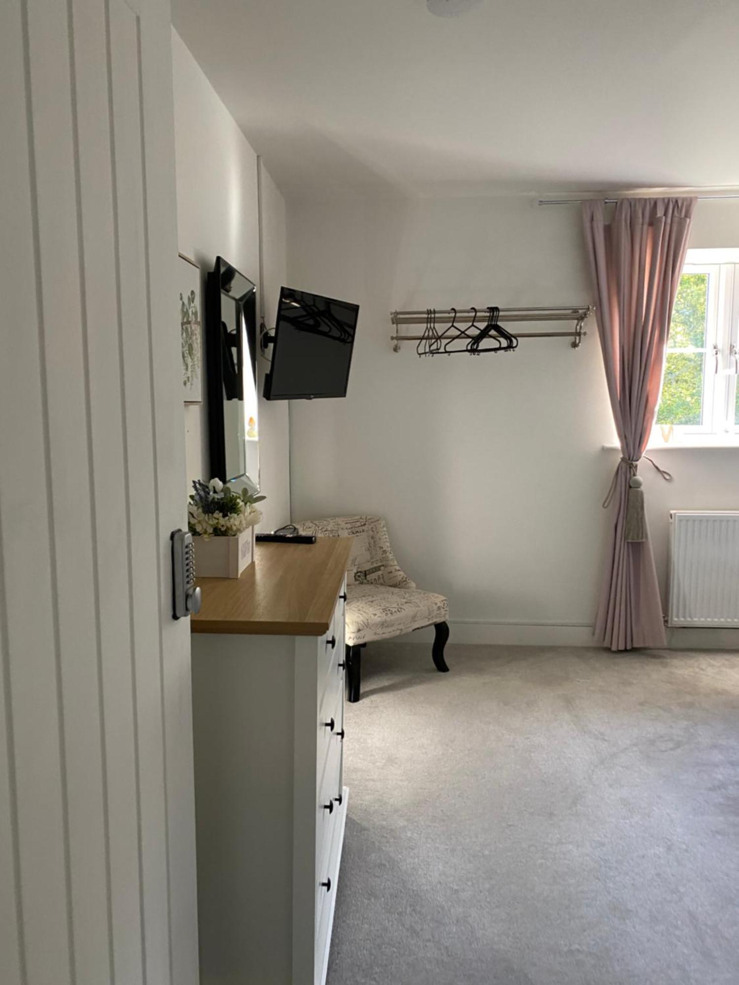4 Freelands Gate, Witney, Oxfordshire Villa Esterno foto