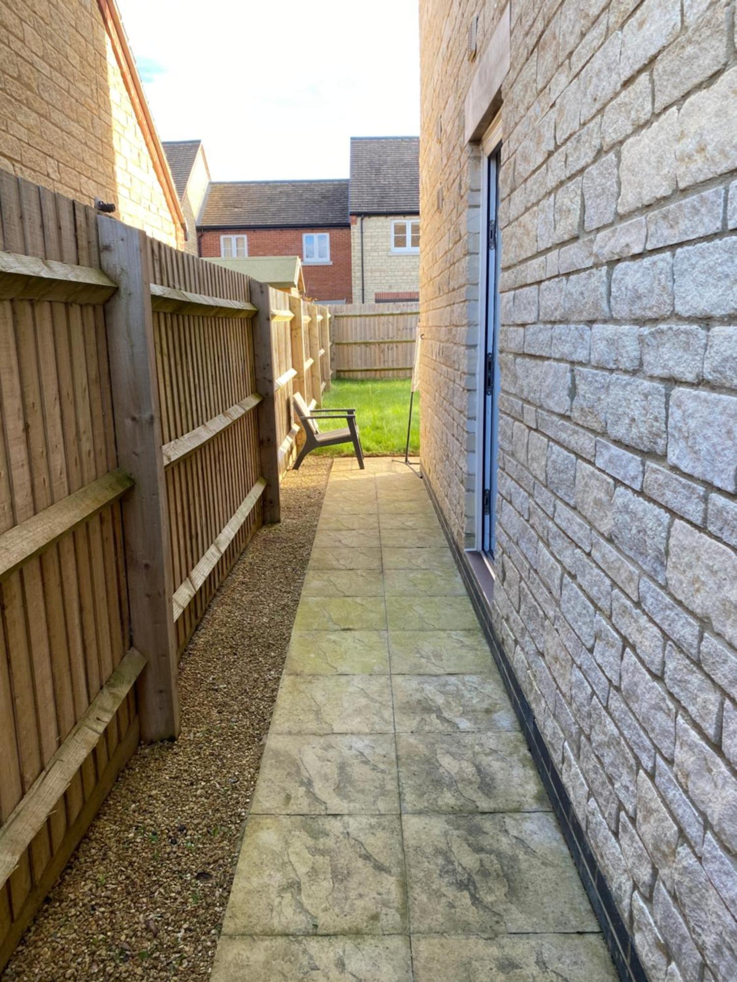 4 Freelands Gate, Witney, Oxfordshire Villa Esterno foto